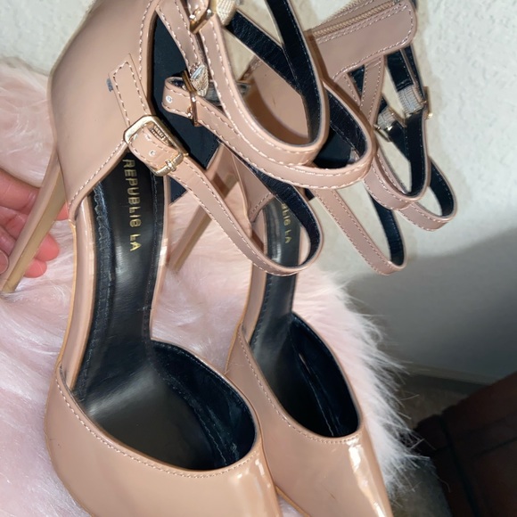 Beige High Heel - Picture 3 of 6